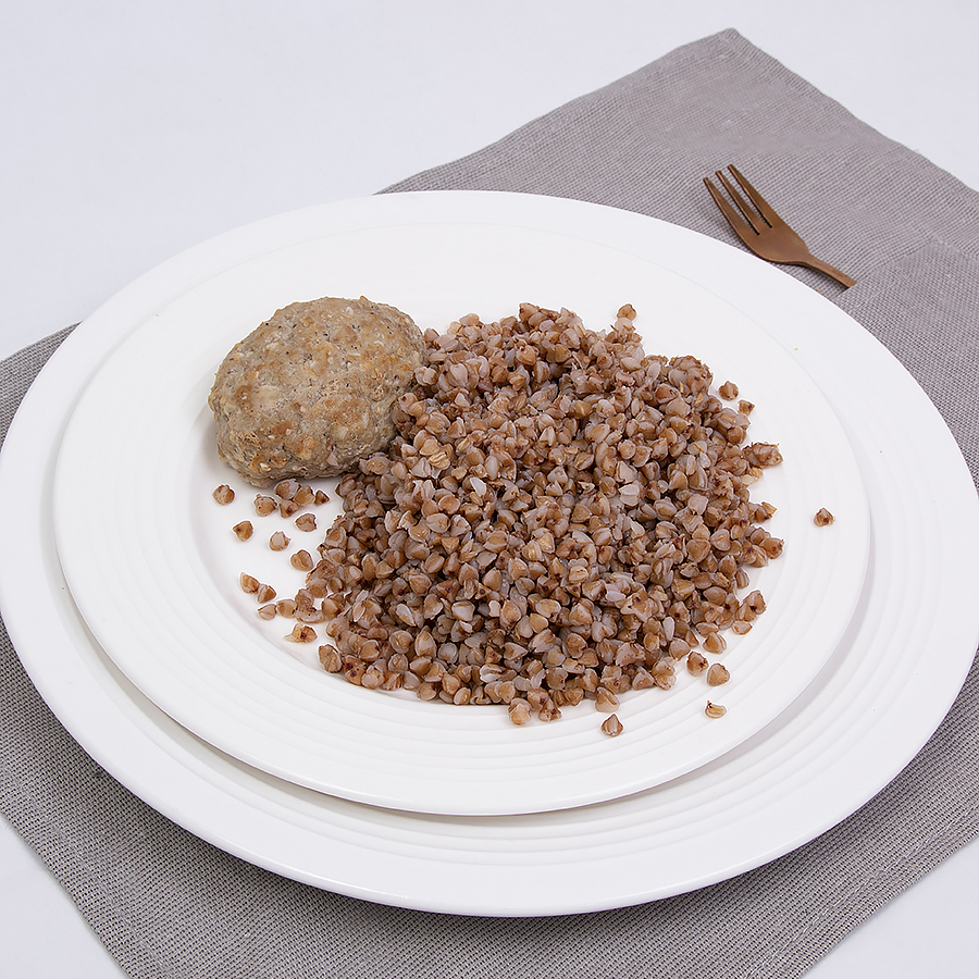 Котлеты из индейки с гречкой